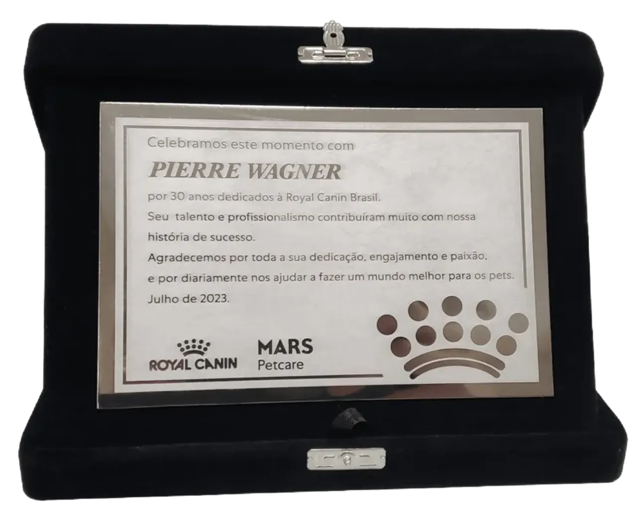 Placas e troféus produzidos pela Engrave